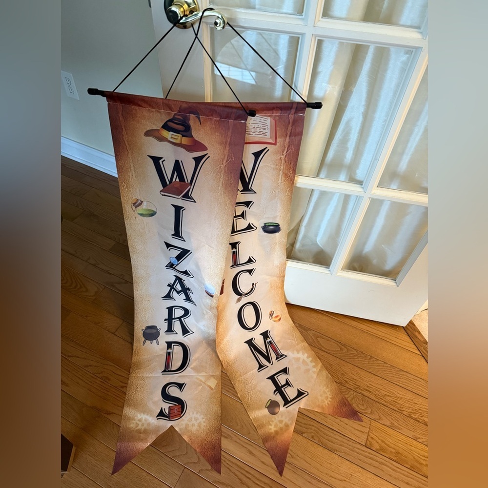 Welcome wizards sign